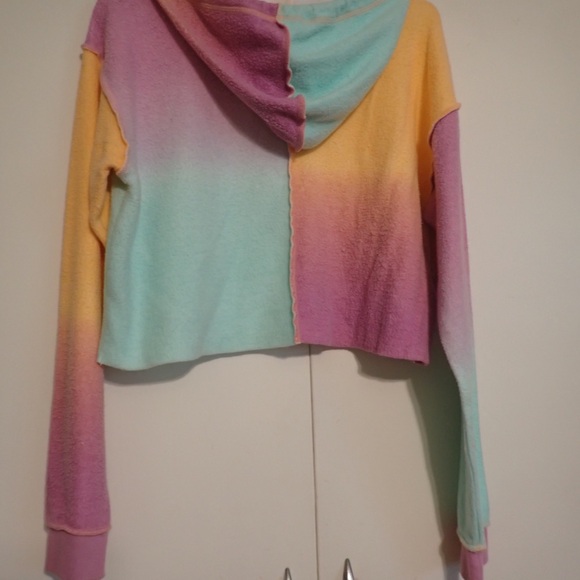 Wild Fable Pink and Green Crop Sweatshirt - Picture 4 of 5
